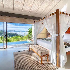 Celestial Hills - Villas & Suites By The Clarks